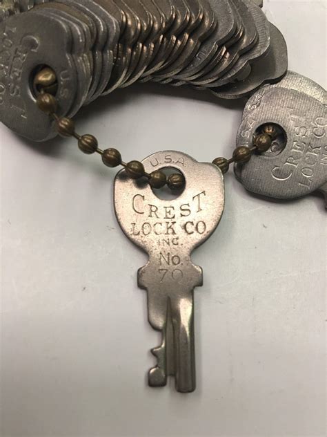 crest lock and key